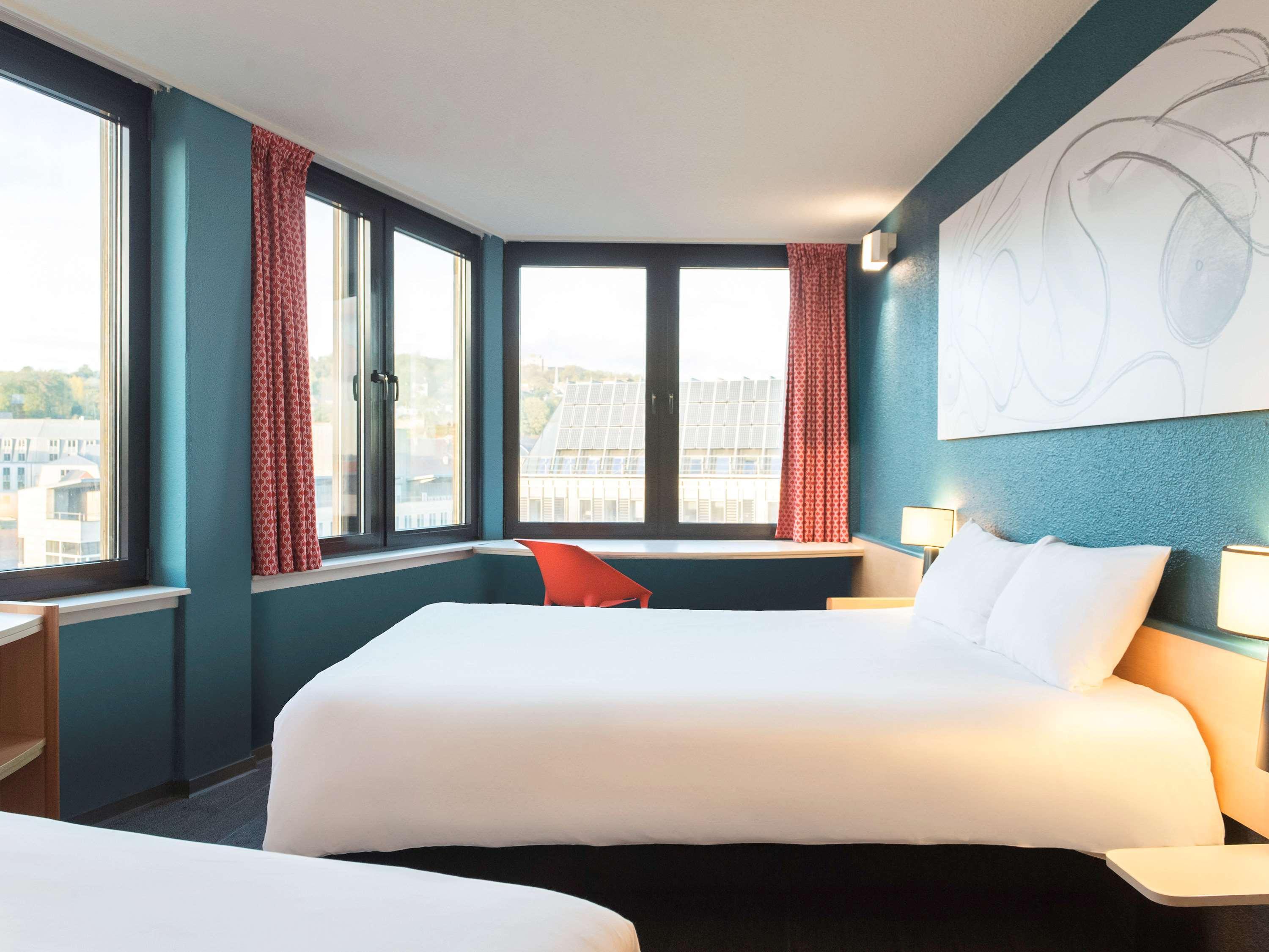 Отель Ibis Liege Centre Opera Экстерьер фото