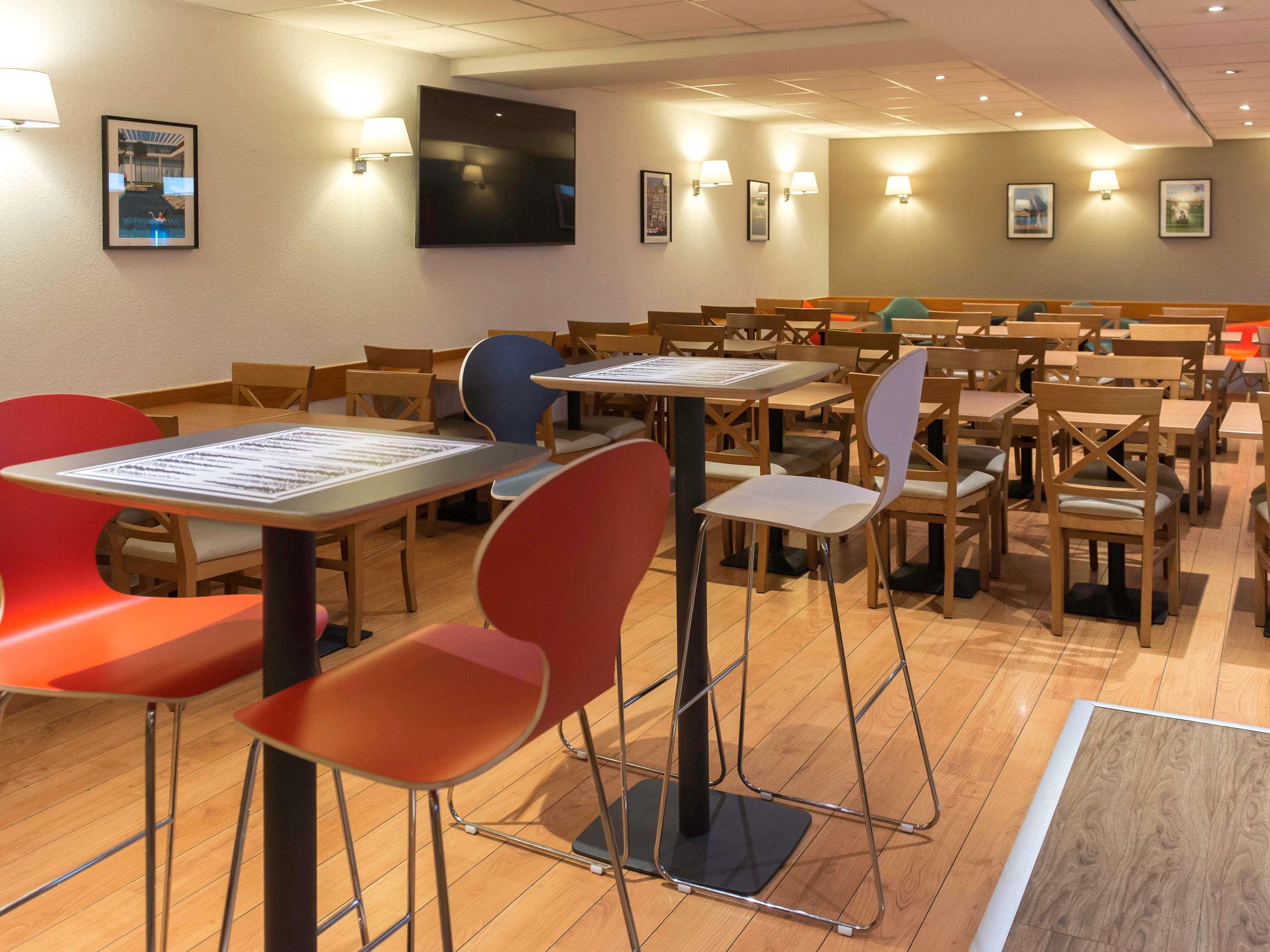 Отель Ibis Liege Centre Opera Экстерьер фото