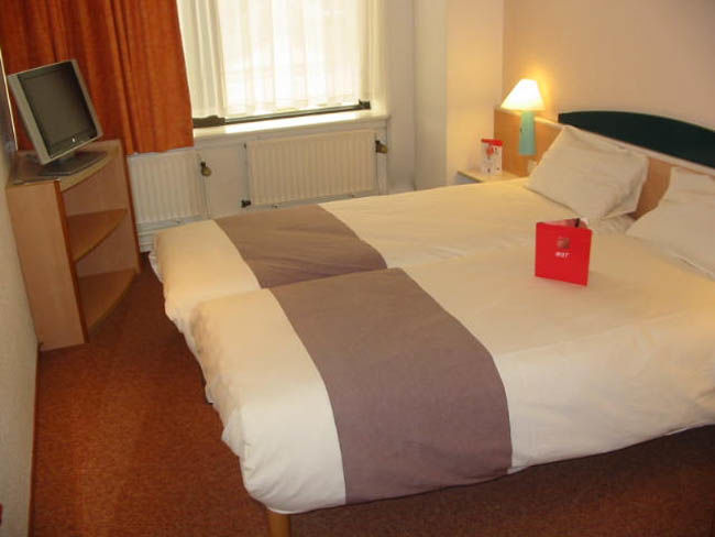 Отель Ibis Liege Centre Opera Экстерьер фото