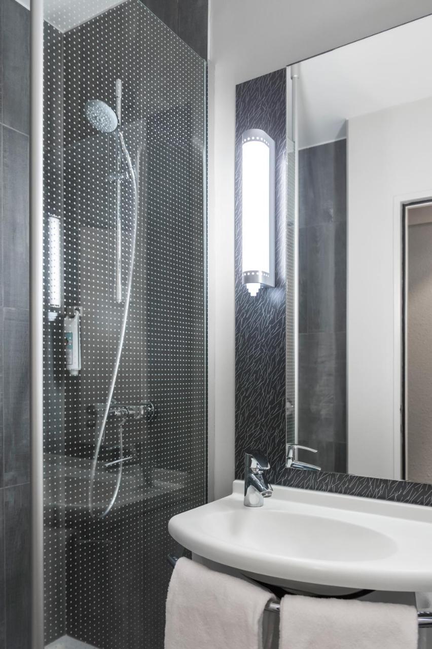 Отель Ibis Liege Centre Opera Экстерьер фото